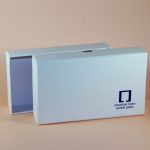 Beyaz Kutu Kapak Modeli