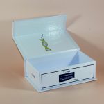 Kendinden Kapaklı Sert Mukavva Kutu