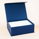 Lacivert Kapaklı Kutu Mıknatıslı